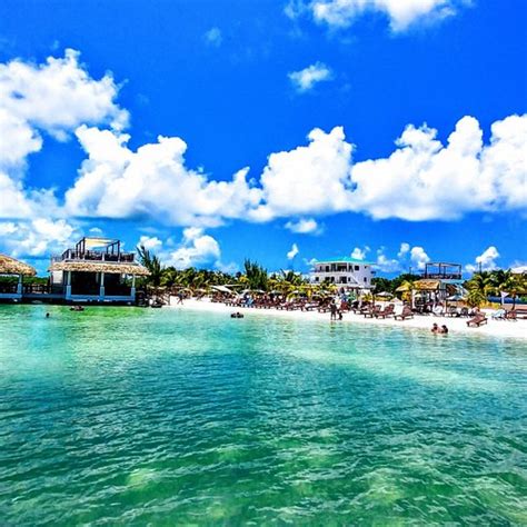 𝗧𝗛𝗘 𝟭𝟬 𝗕𝗘𝗦𝗧 Hotels in Caye Caulker of 2024 .